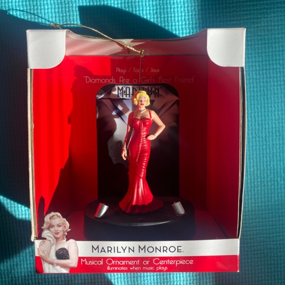 MARILYN MONROE Ornament Centrepiece Musical Light Up 2012 Collectors Decoration - Picture 9 of 9